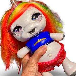 Poopsie Surprise Unicorn Rainbow Star Doll Dancing & Singing 2020